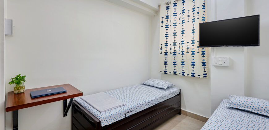 PG Available for Girls & Boys in Airoli